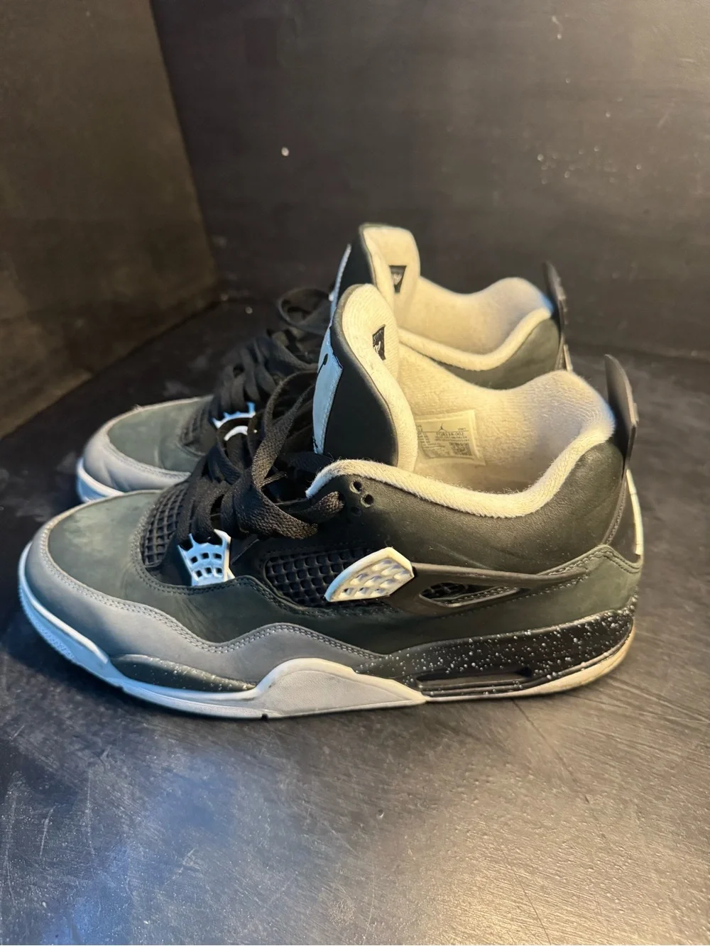 Jordan 4 Men’s Gray and Black Retro Basketball Sneakers No insoles